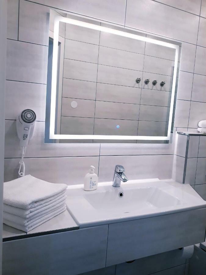 Modernes Apartment Metzingen Миттелштадт Экстерьер фото